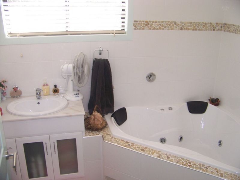 9 AQUARIUS RD, Russell Island QLD 4184