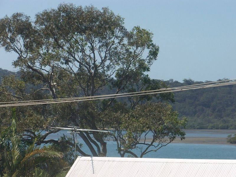 9 AQUARIUS RD, Russell Island QLD 4184