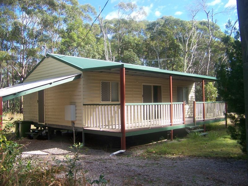 4 Rodds Rd, Russell Island QLD 4184