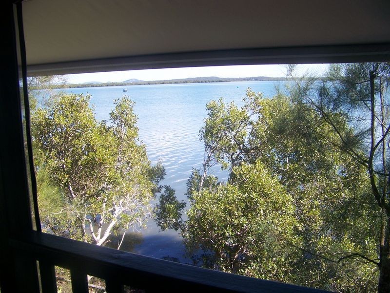 65 Bangalow St, Russell Island QLD 4184