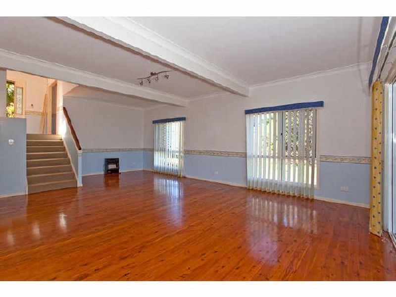 42 Mark Rd, Russell Island QLD 4184