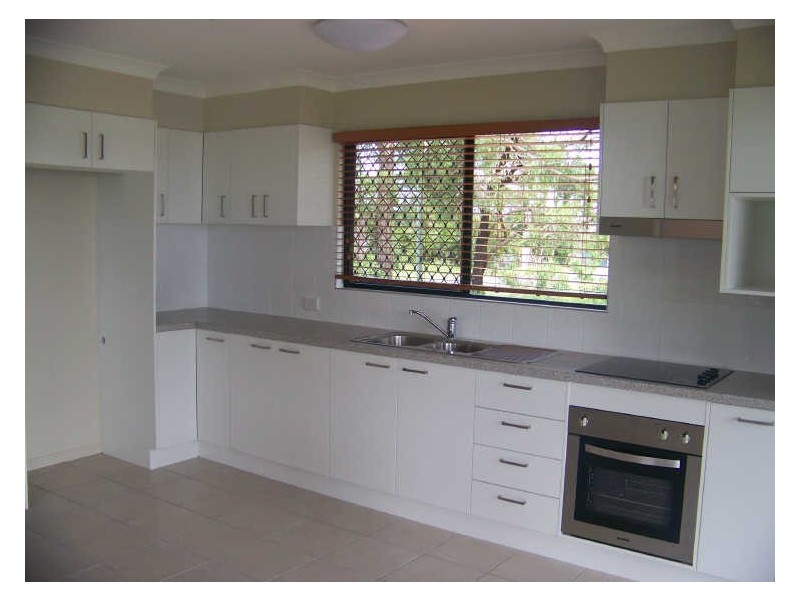 5 Bimbad Cres, Russell Island QLD 4184