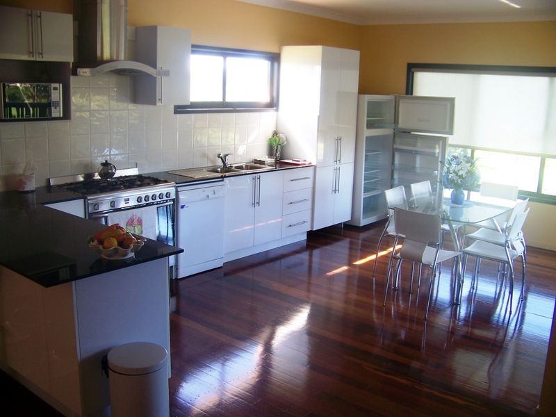 31 Canaipa Point Dve, Russell Island QLD 4184