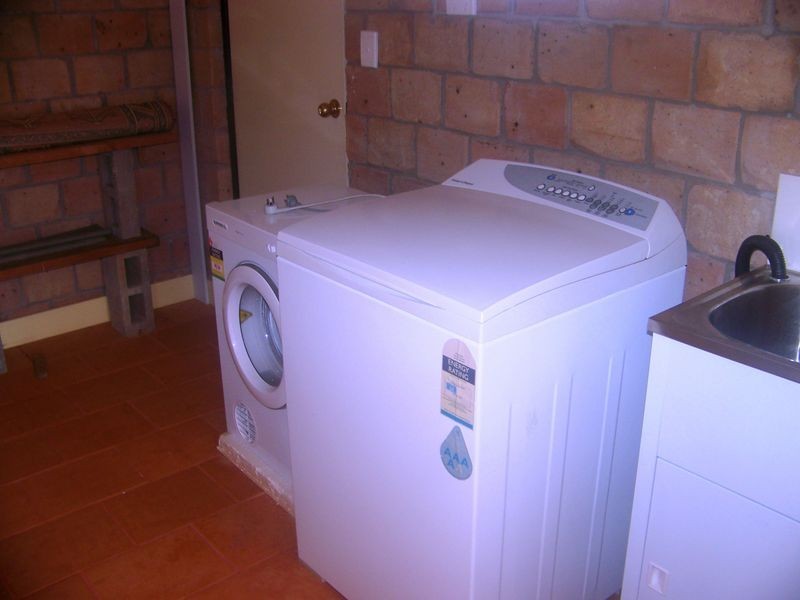 31 Canaipa Point Dve, Russell Island QLD 4184