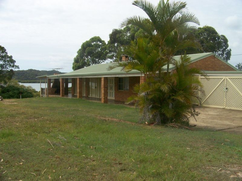 70 Canaipa Point Dve, Russell Island QLD 4184