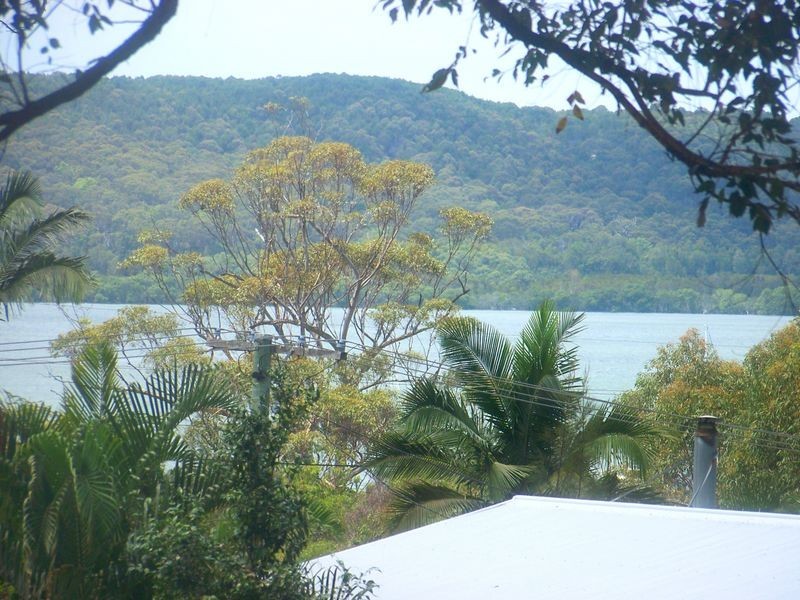 2 Cutter St, Russell Island QLD 4184