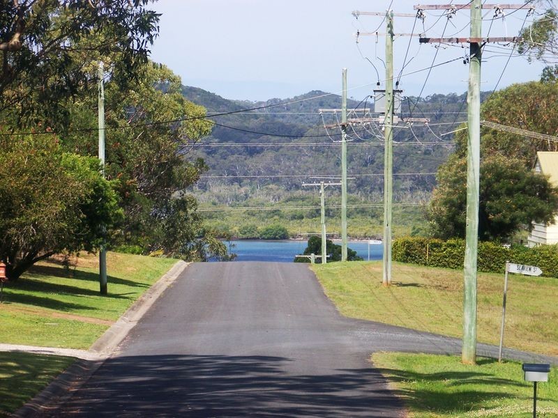 2 Cutter St, Russell Island QLD 4184