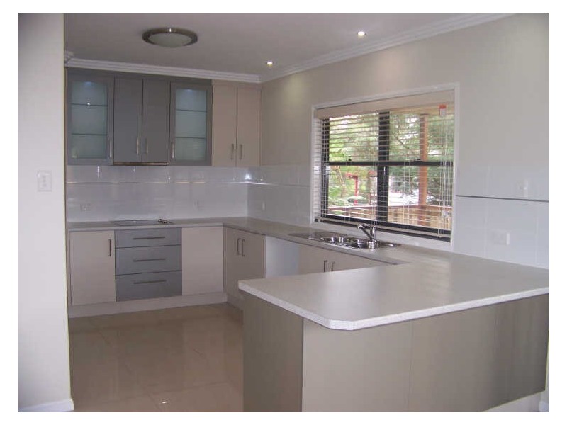 123 High Street, Russell Island QLD 4184