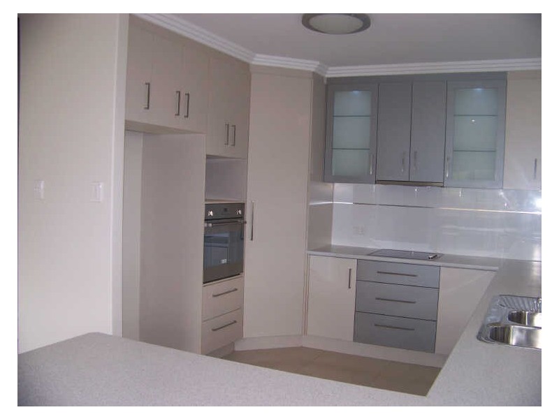 123 High Street, Russell Island QLD 4184