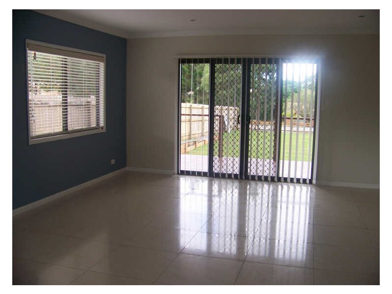 123 High Street, Russell Island QLD 4184