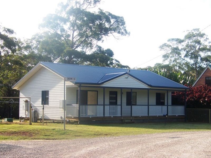 33 Sundown Rd, Russell Island QLD 4184