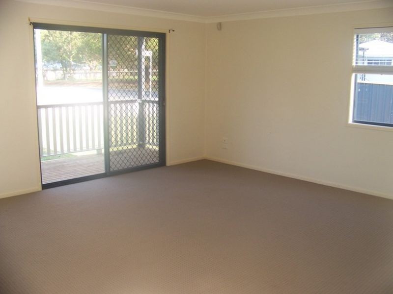 33 Sundown Rd, Russell Island QLD 4184