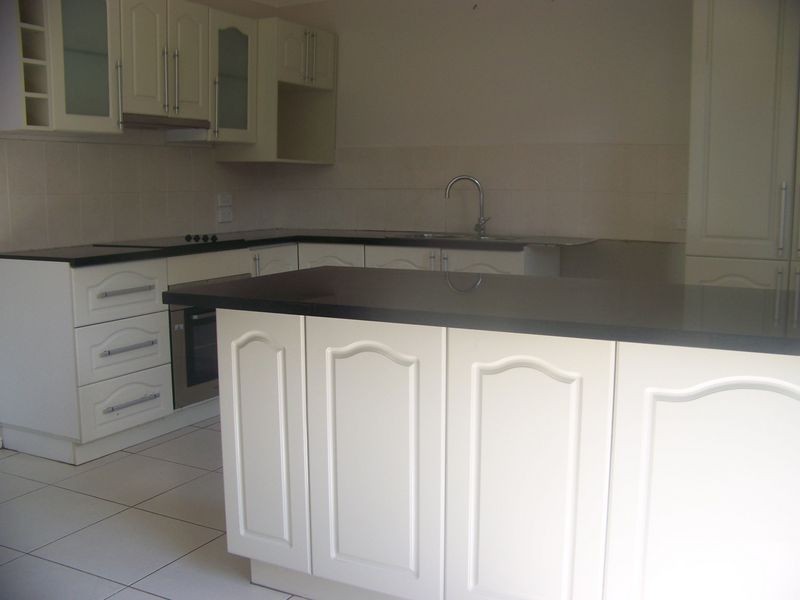 33 Sundown Rd, Russell Island QLD 4184