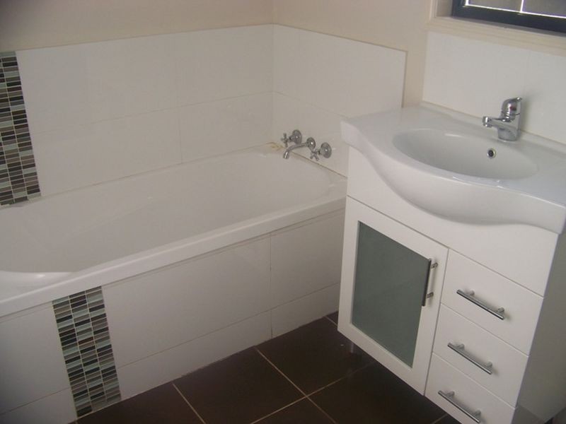 33 Sundown Rd, Russell Island QLD 4184