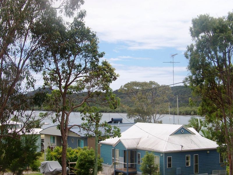 104 Wahine Dve, Russell Island QLD 4184