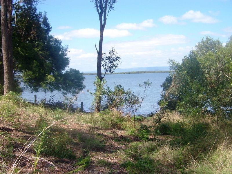 34-36 Mark Rd, Russell Island QLD 4184