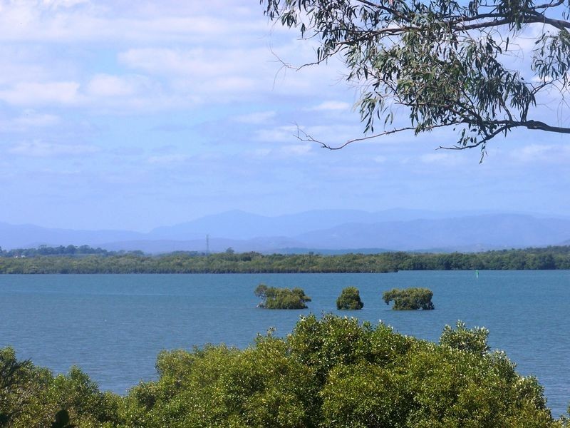 34-36 Mark Rd, Russell Island QLD 4184