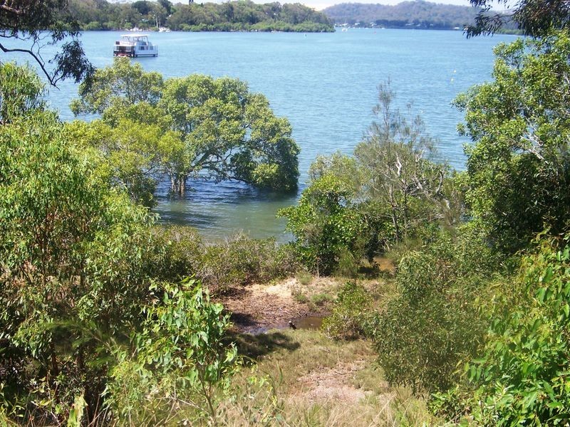 20 Schooner St, Russell Island QLD 4184