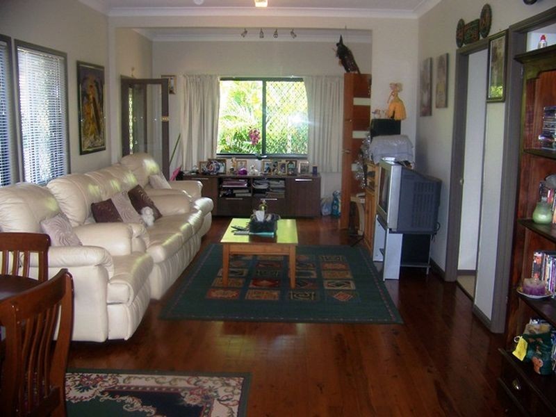 85 High St, Russell Island QLD 4184