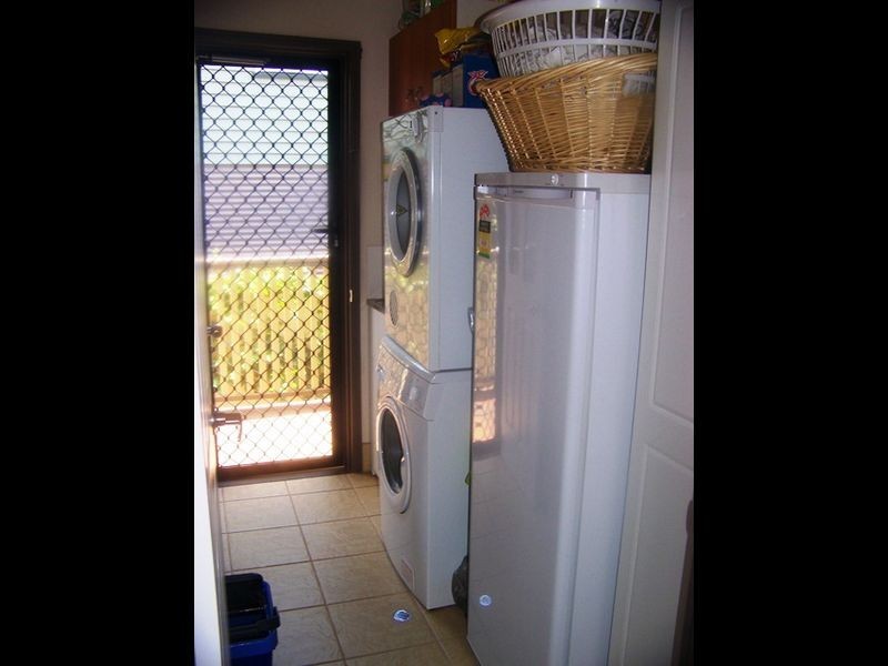 85 High St, Russell Island QLD 4184