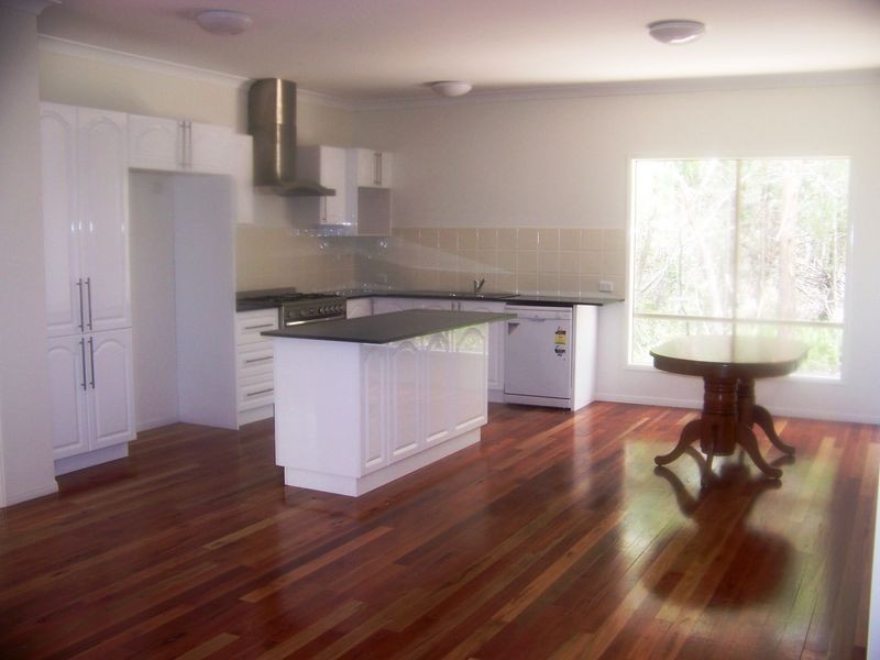 22 Rossi Av, Russell Island QLD 4184