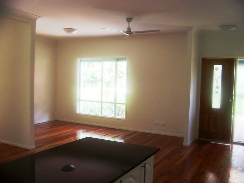 22 Rossi Av, Russell Island QLD 4184