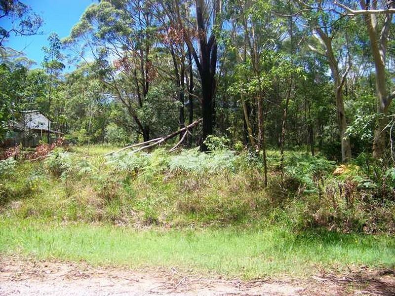 24 Basket Beach, Russell Island QLD 4184