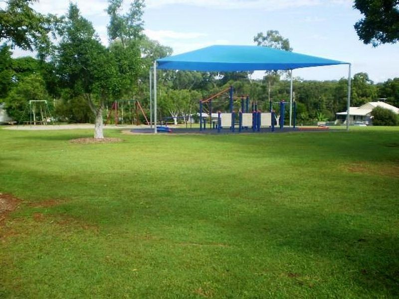 7 Jackson Rd, Russell Island QLD 4184