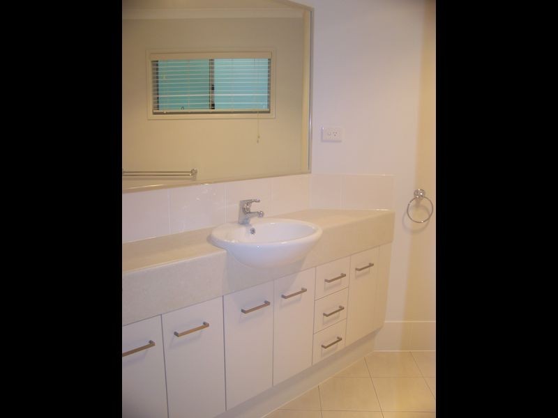 11 Doverton St, Russell Island QLD 4184