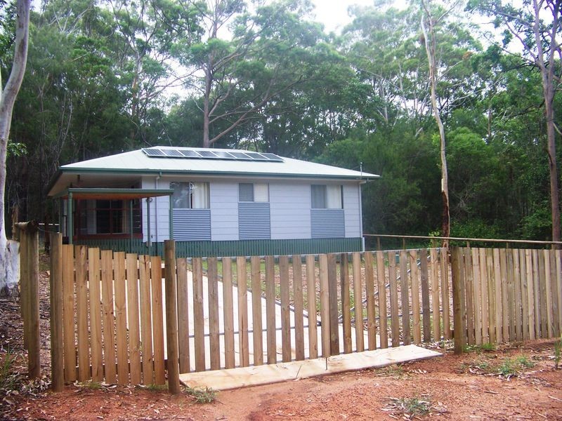 11 Doverton St, Russell Island QLD 4184