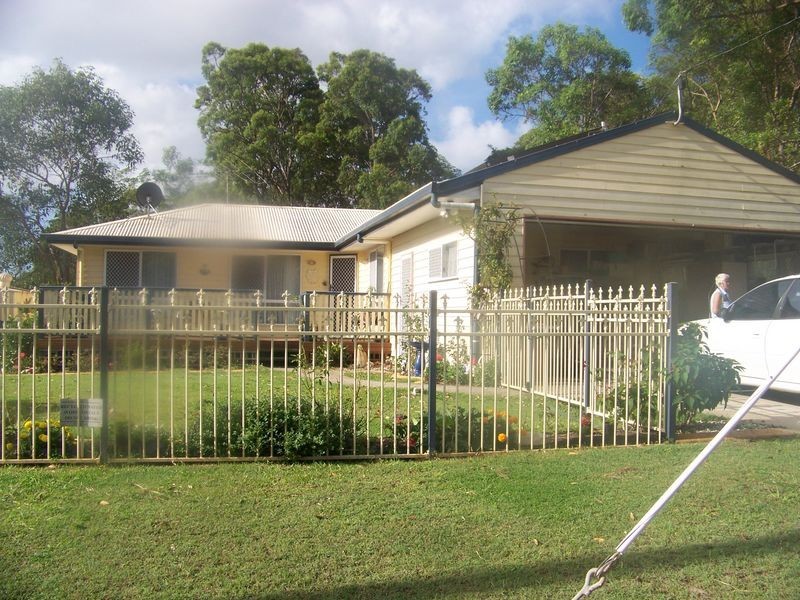 1 Barcelona Tce, Russell Island QLD 4184