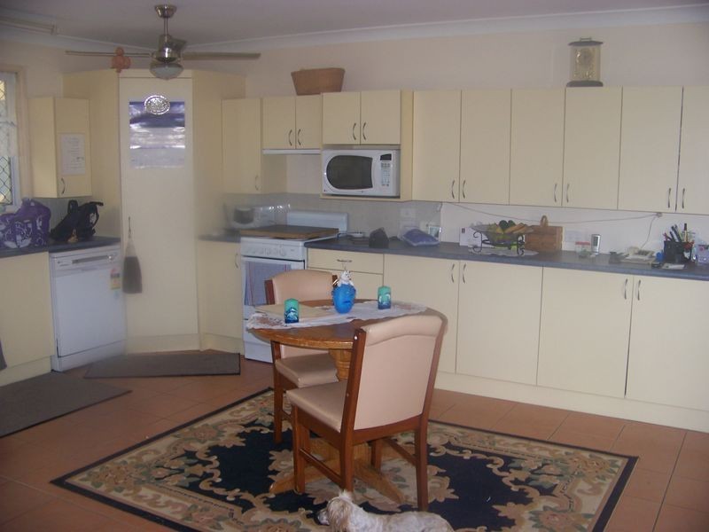 1 Barcelona Tce, Russell Island QLD 4184