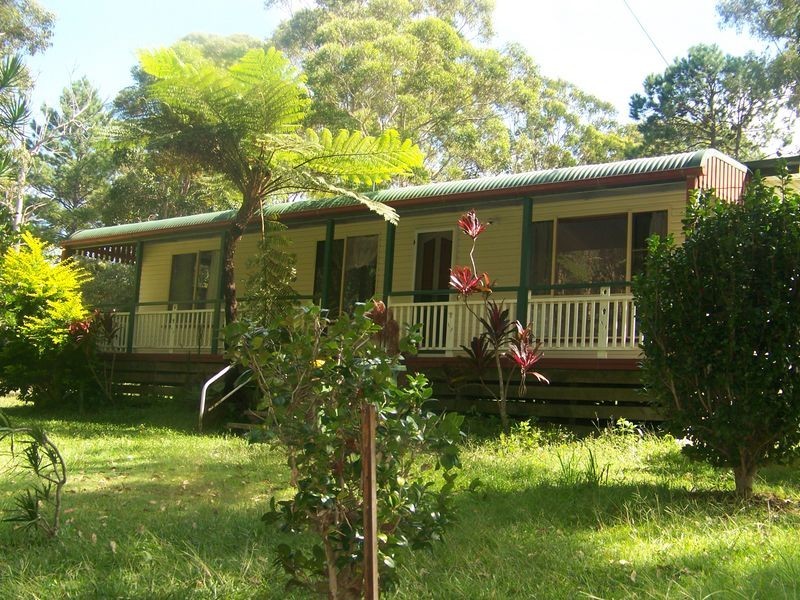 11 Borrows, Russell Island QLD 4184
