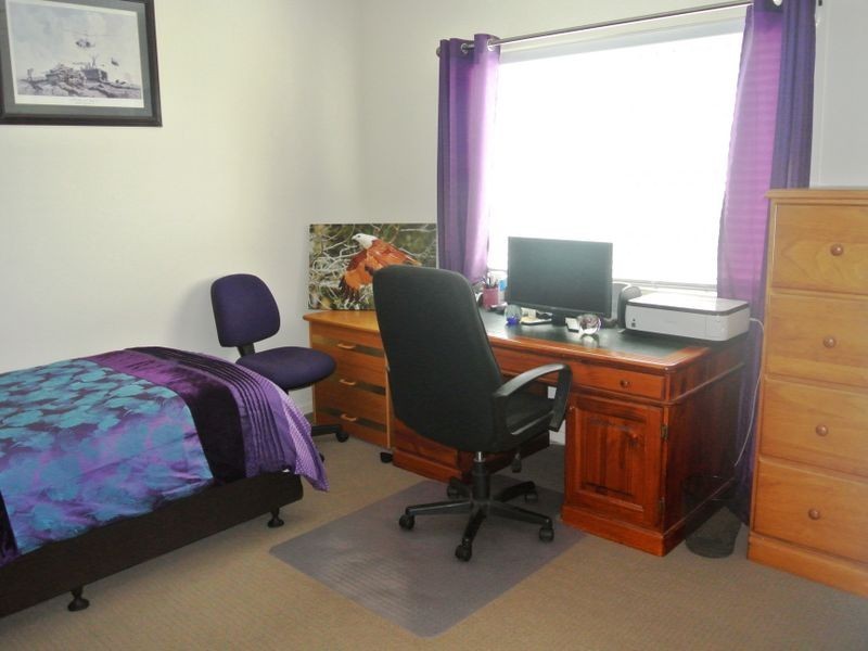 24 Little Cove Rd, Russell Island QLD 4184