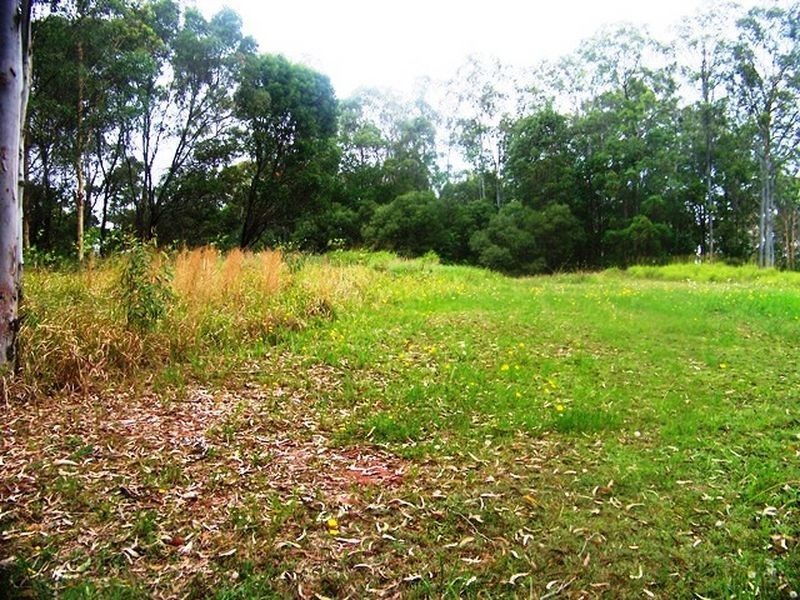 16 Oxley Ave, Russell Island QLD 4184
