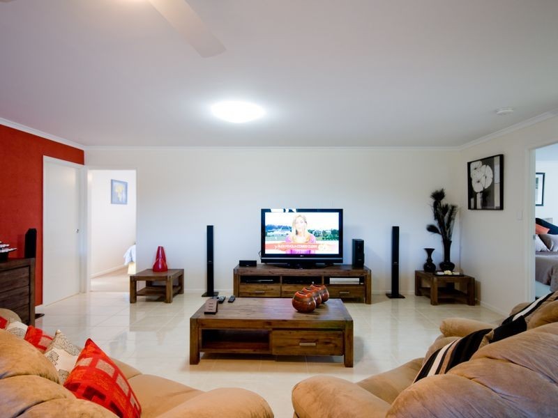 9 Laurel Street, Russell Island QLD 4184