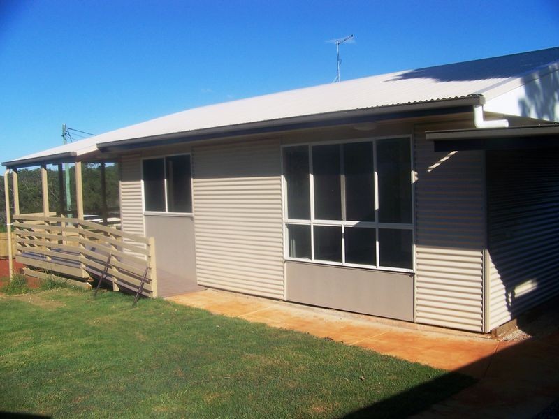 2 Elm Street, Russell Island QLD 4184