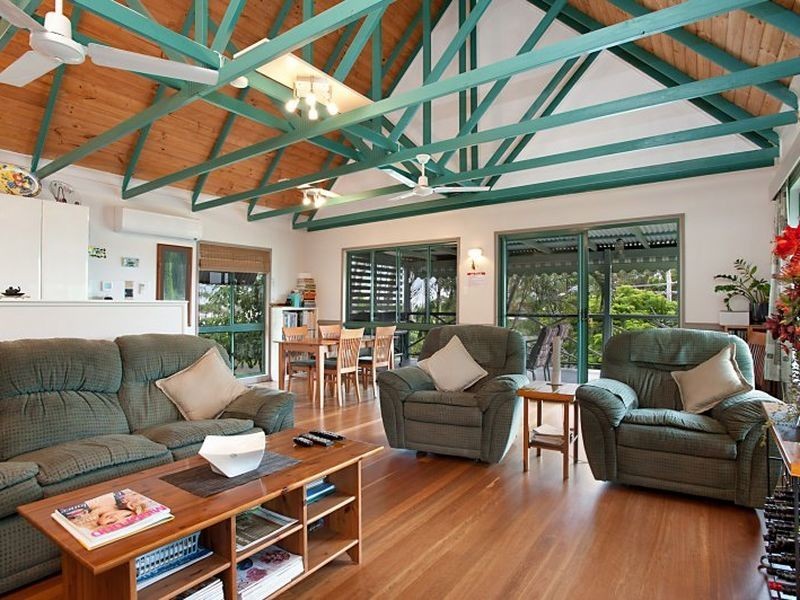 53 Deenya Pde, Russell Island QLD 4184