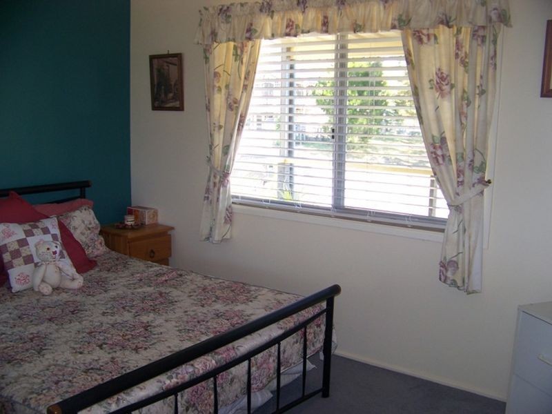 37 Wilma Cres, Russell Island QLD 4184