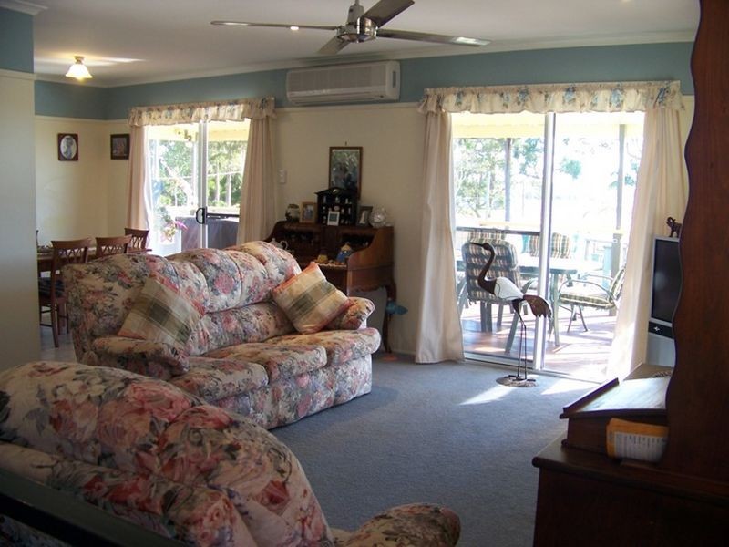 37 Wilma Cres, Russell Island QLD 4184