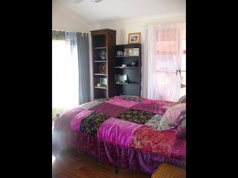 18 Highland St, Russell Island QLD 4184