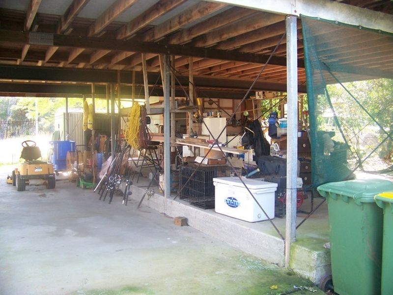 6 Aquamarine Ave, Russell Island QLD 4184