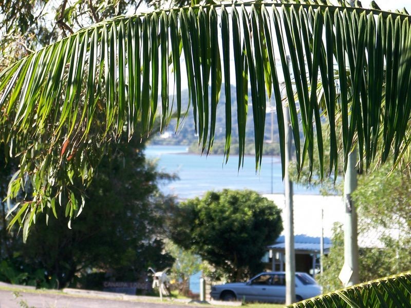 6 Aquamarine Ave, Russell Island QLD 4184