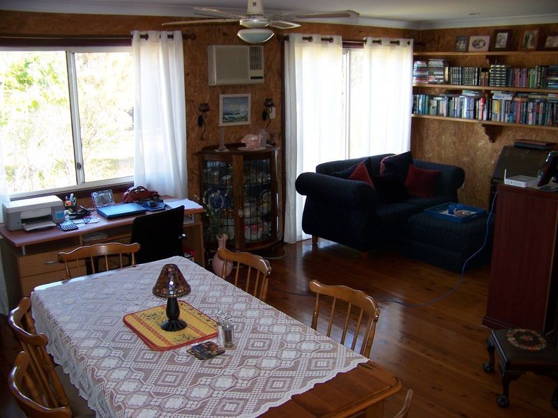 6 Aquamarine Ave, Russell Island QLD 4184