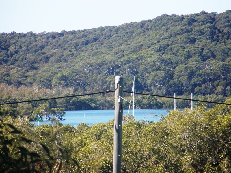 26 Yacht St, Russell Island QLD 4184