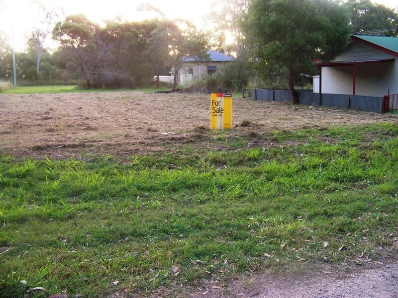4 Pookanah St, Russell Island QLD 4184