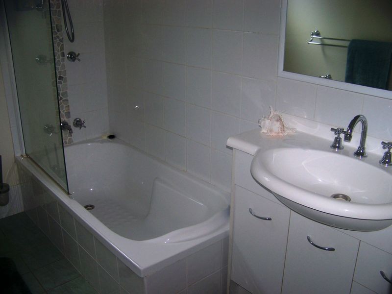 14 Seaview St, Russell Island QLD 4184