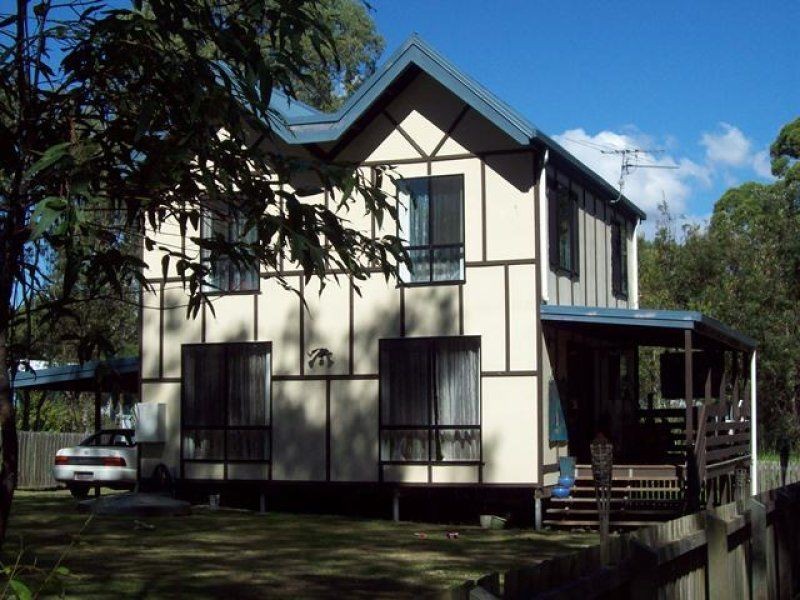 128 Laurel St, Russell Island QLD 4184