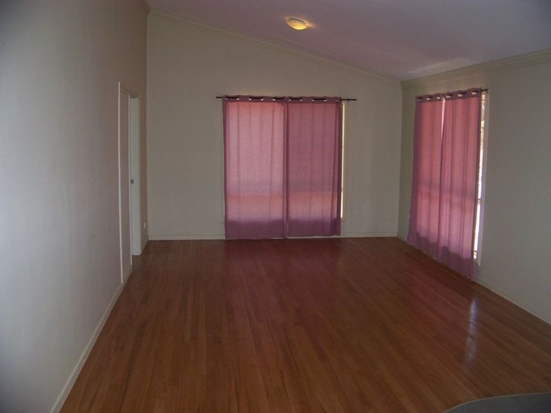 2 Bradman Street, Russell Island QLD 4184