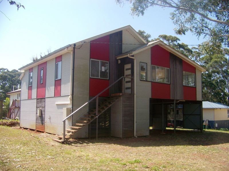 27 Banksia St, Russell Island QLD 4184